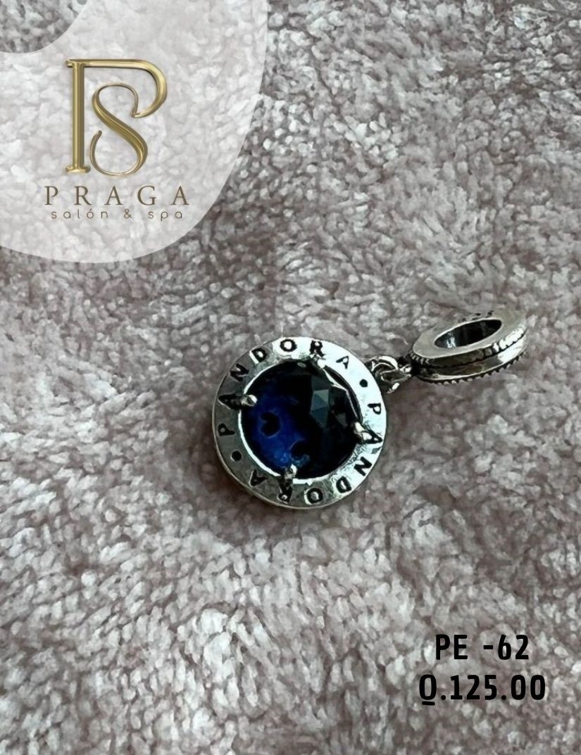 CHARM PANDORA - CIRCULO CON DIAMANTE AZUL