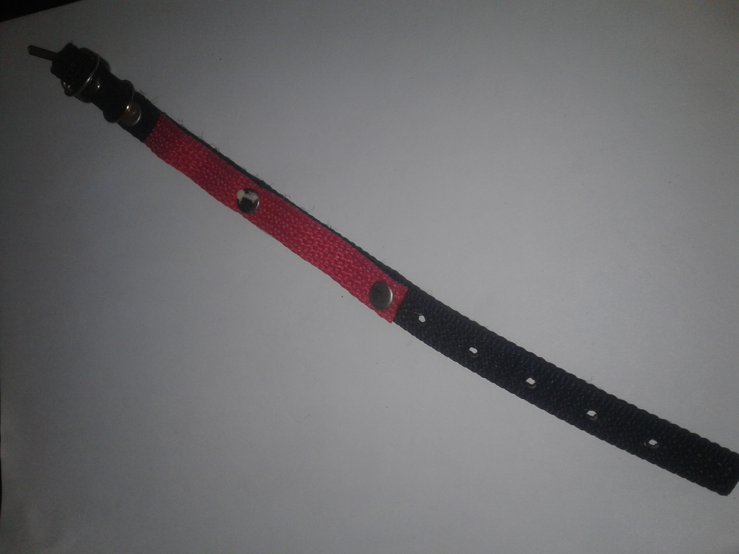 COLLAR SINTETICO XS ROJO NEGRO